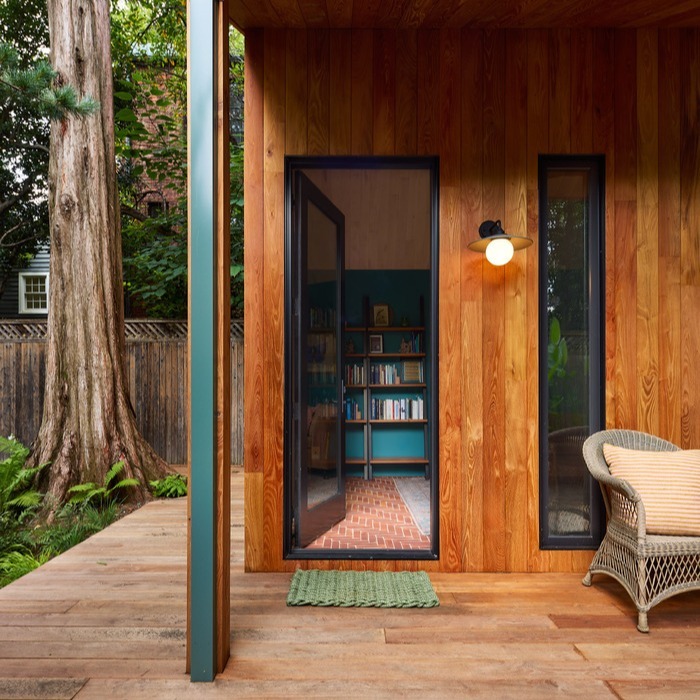 backyard-writers-cabin-in-georgetown-washington-dc-11-1