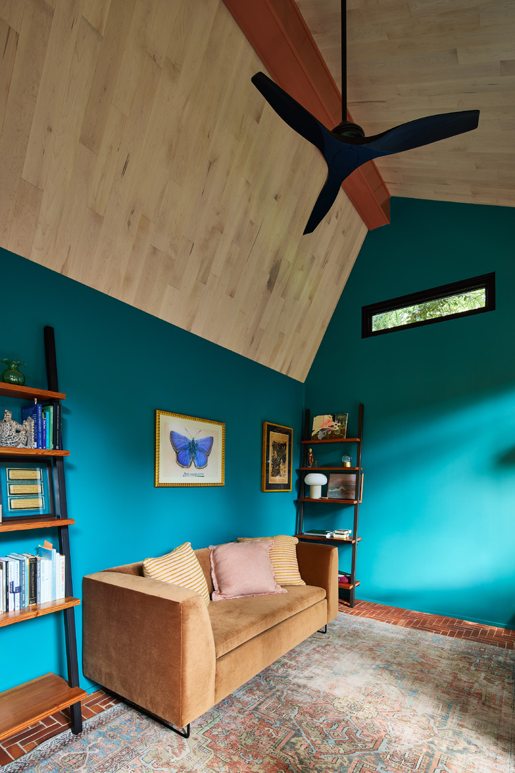 Backyard Writer’s Cabin in Georgetown, Washington, DC