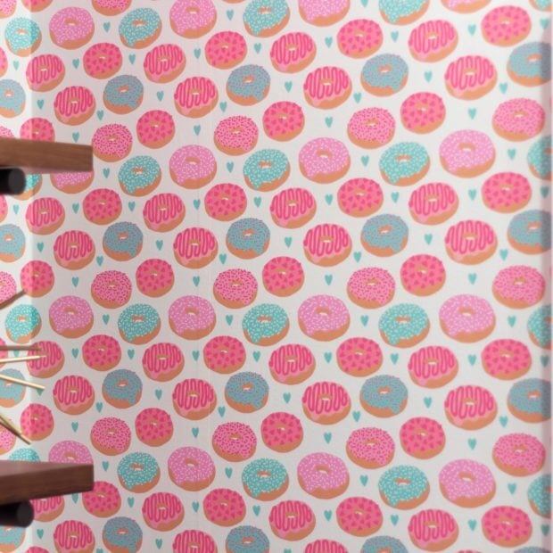 donut-powder-room-on-14th-street-washington-dc-06-620x620