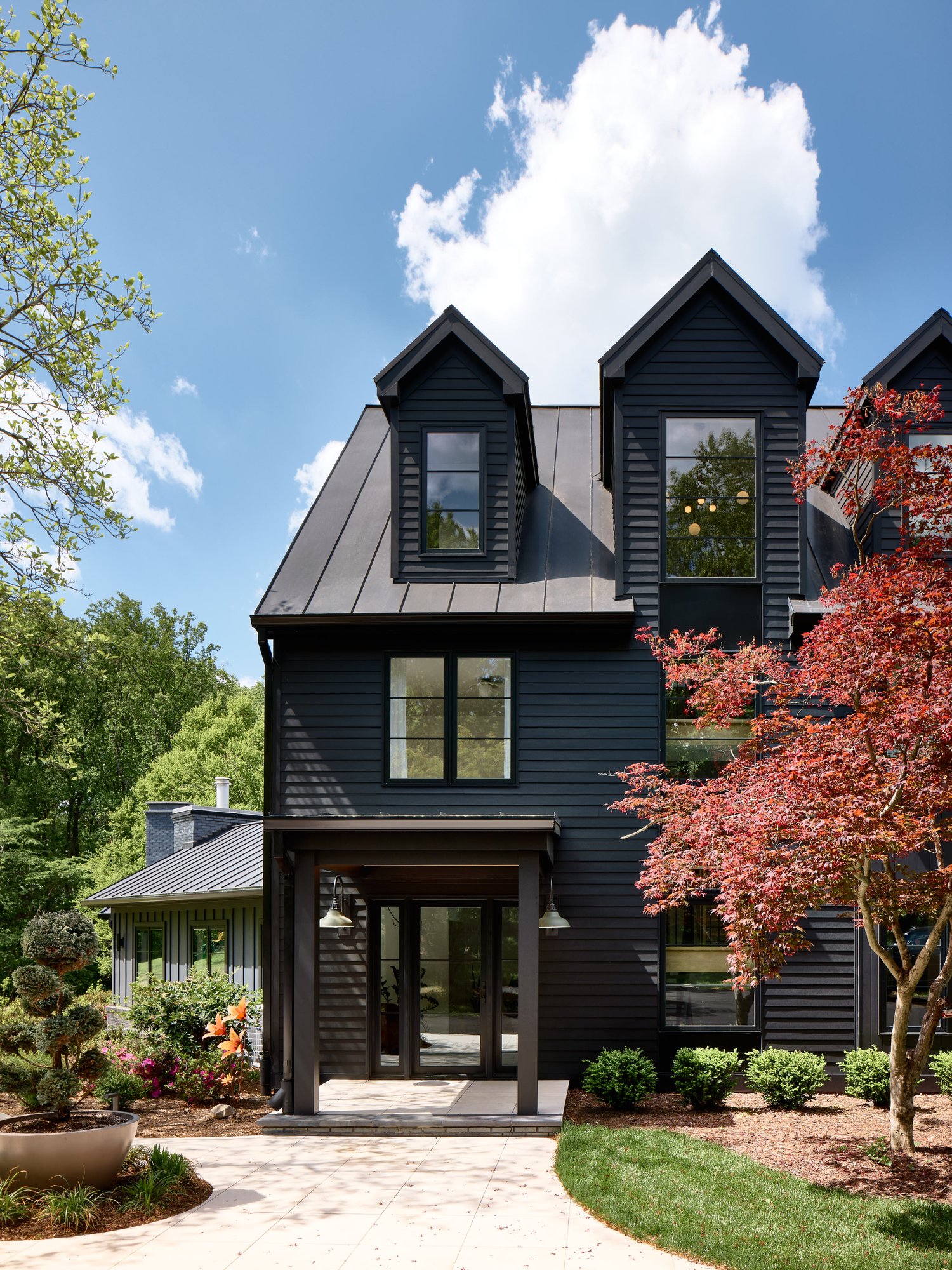 edgy-colonial-meets-resort-living-in-mclean-virginia-01