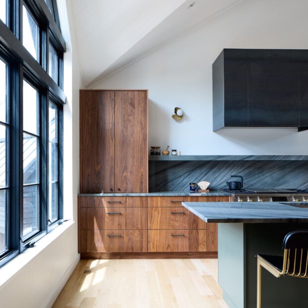 edgy-colonial-meets-resort-living-in-mclean-virginia-12-620x620