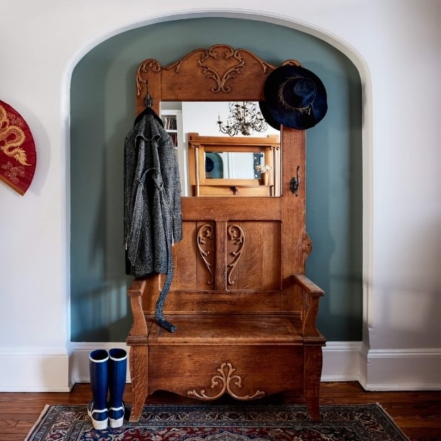 from-tired-to-tailored-rowhouse-remodel-in-kalorama-triangle-washington-dc-01-620x620