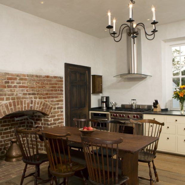 historic-full-house-restoration-in-virginia-12-620x620