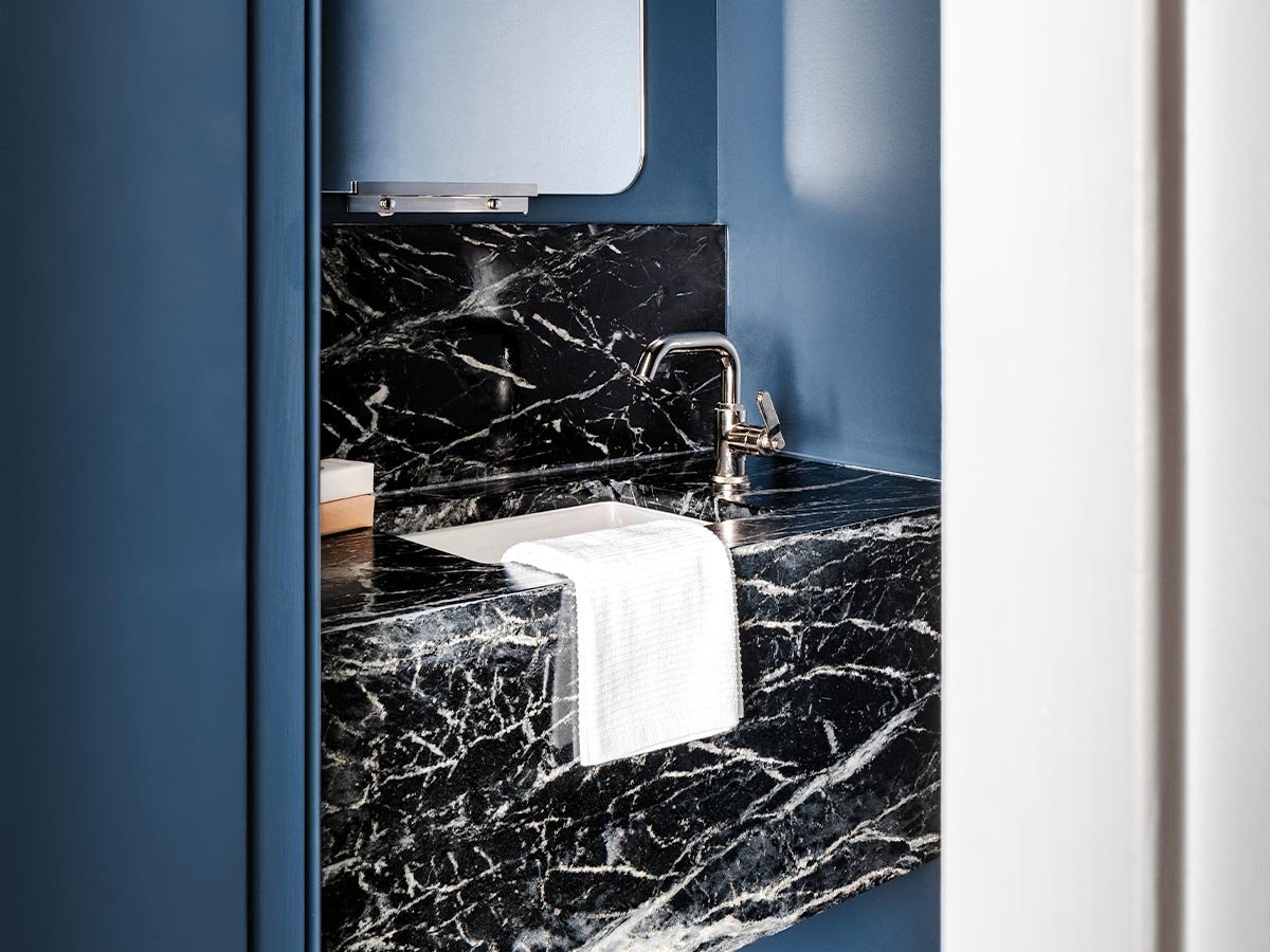 fb-locations-fairfax-va-bathroom