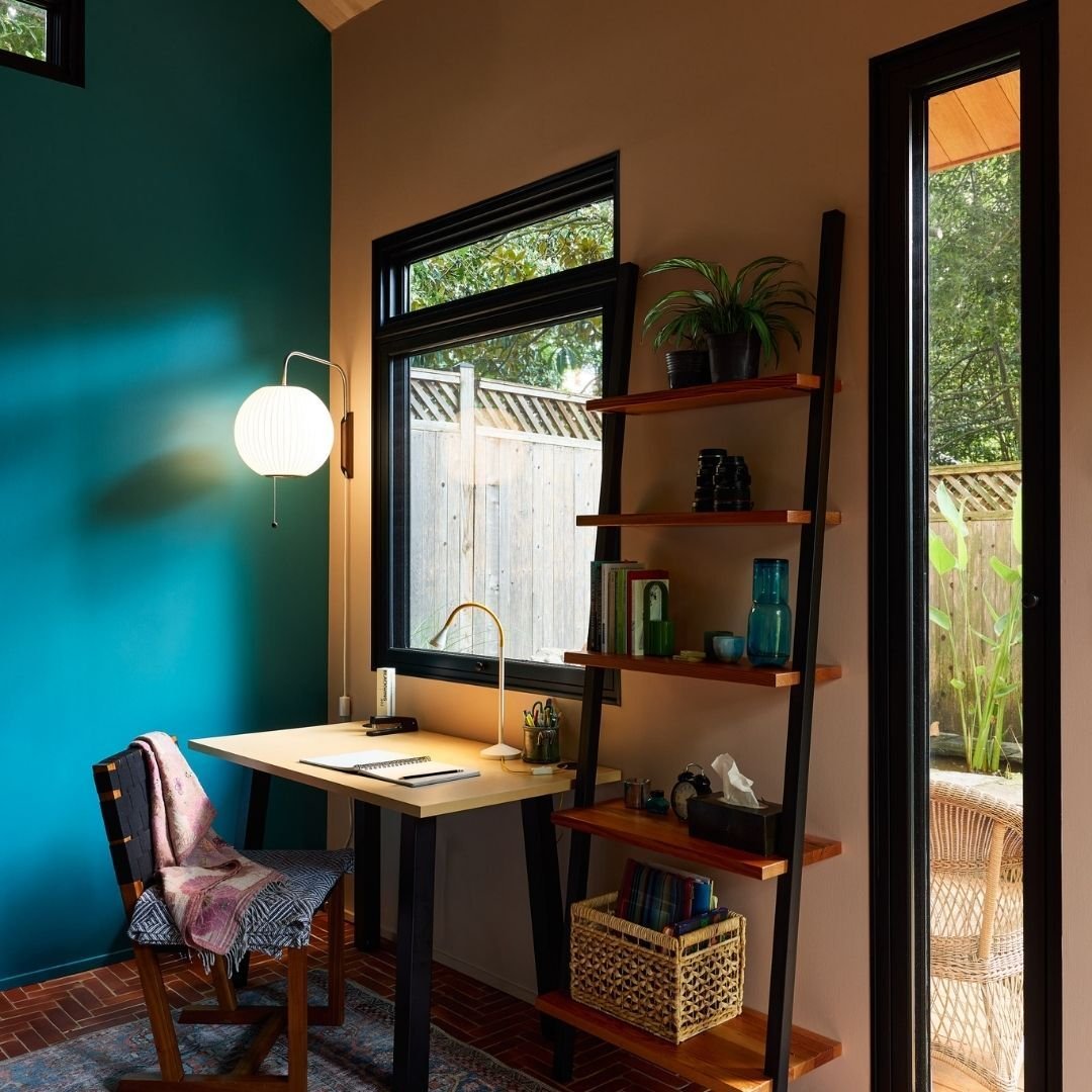 back yard writers cabin in georgetown washington, dc (12)