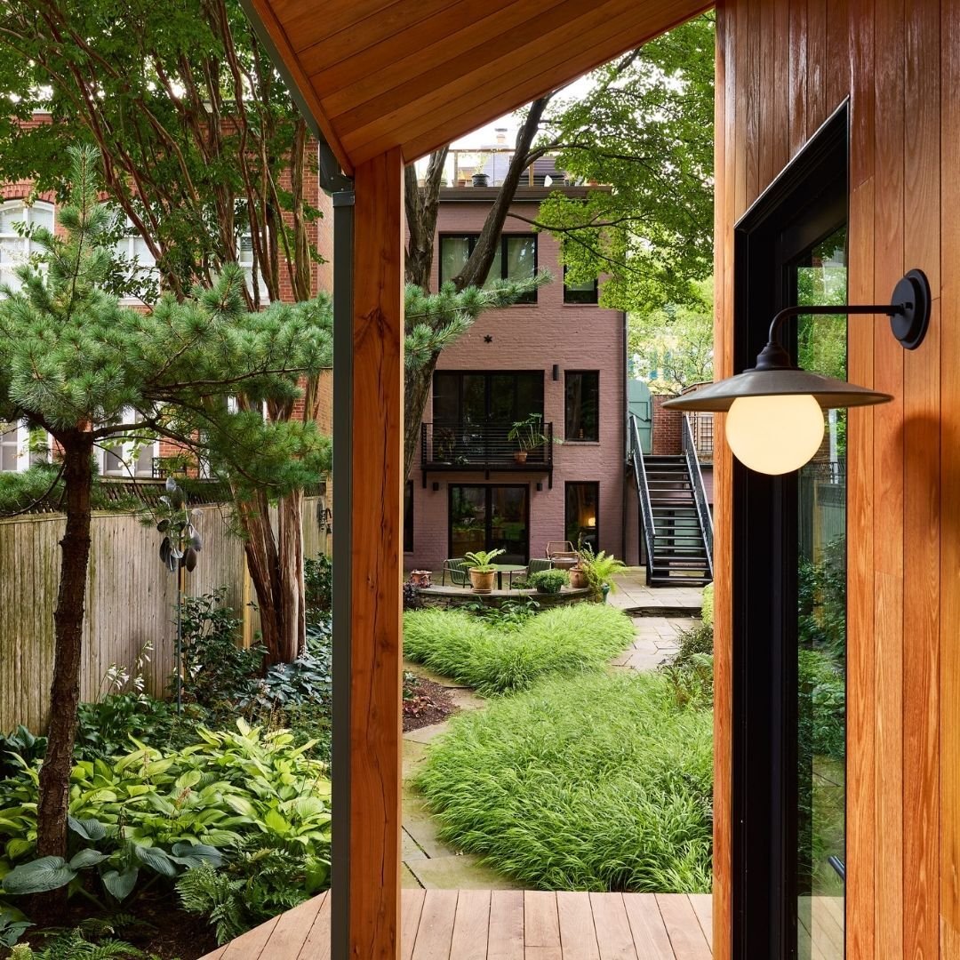 back yard writers cabin in georgetown washington, dc (16)