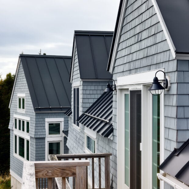 coastal-kitchen-addition-in-vinalhaven-maine-30-620x620