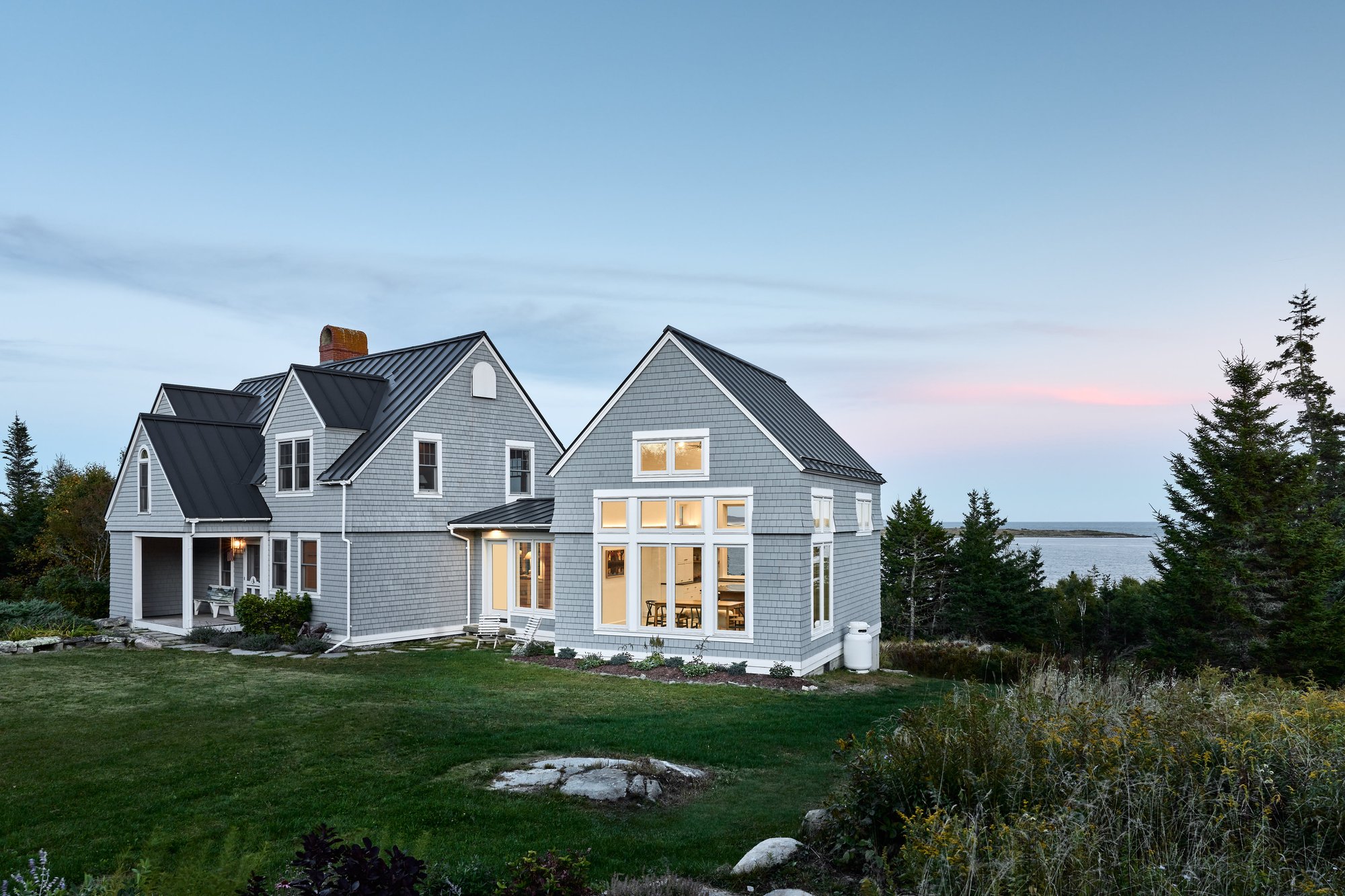 coastal-kitchen-addition-in-vinalhaven-maine-31 coastal-kitchen-addition-in-vinalhaven-maine-31