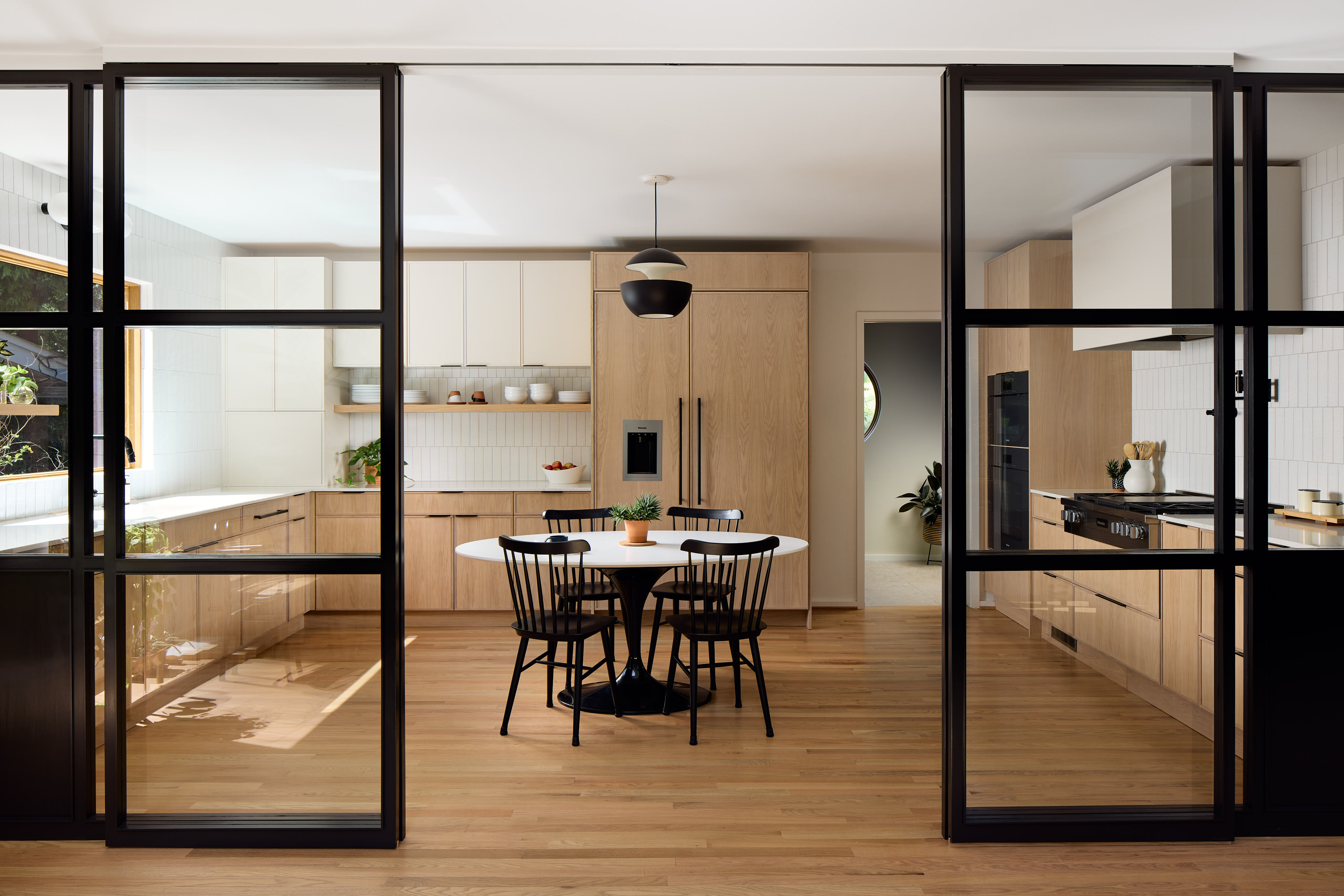 Glass Partition Walls: The Perfect Solution for Open vs. Closed Layouts