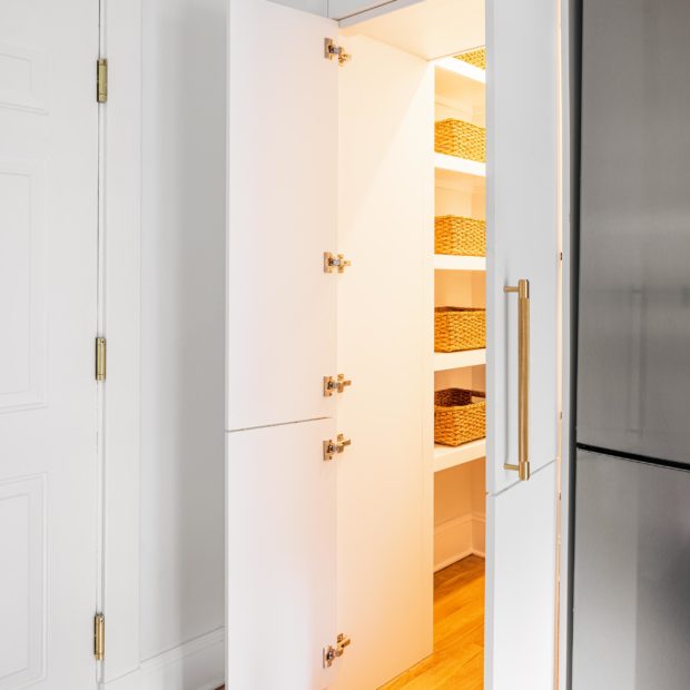 modern-white-kitchen-in-mount-pleasant-washington-dc-4