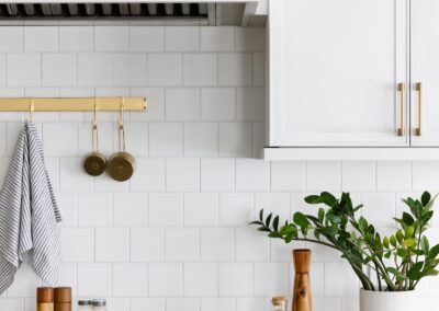 neutral-and-navy-kitchen-in-arlington-virginia-4