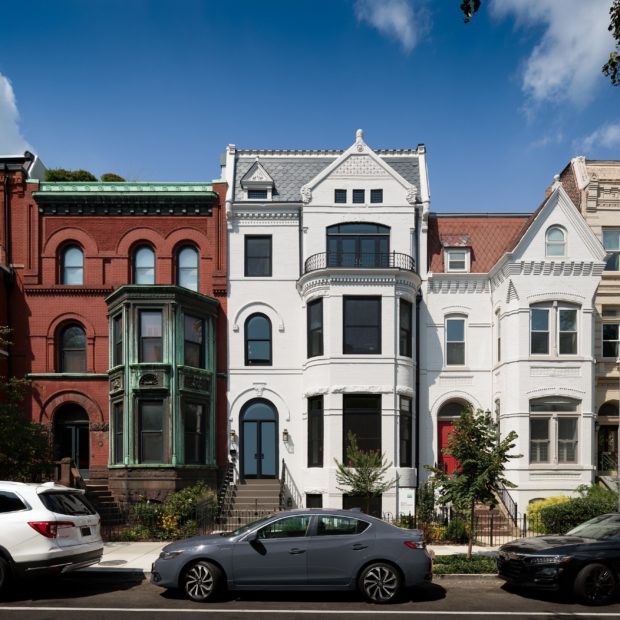 sophisticated-row-home-in-logan-circle-washington-dc-01